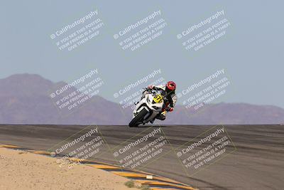 media/Oct-08-2023-CVMA (Sun) [[dbfe88ae3c]]/Race 3 Amateur Supersport Middleweight/